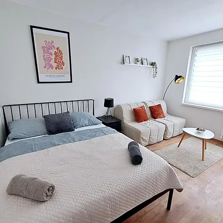 V Tichom Prostredi Blizko Centra *